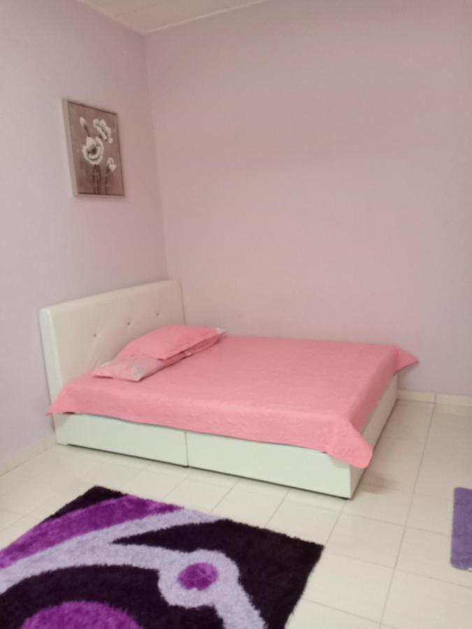 Muslim Dinaim Homestay Tanjong Malim Extérieur photo