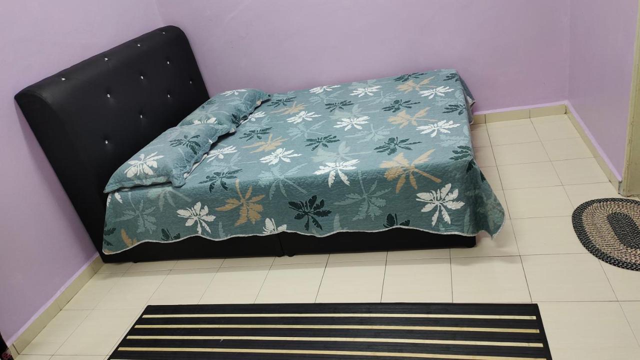 Muslim Dinaim Homestay Tanjong Malim Extérieur photo