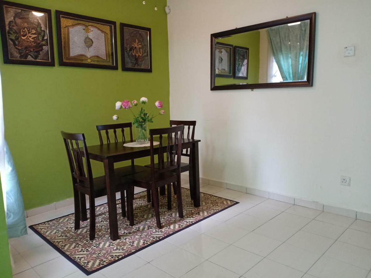 Muslim Dinaim Homestay Tanjong Malim Extérieur photo